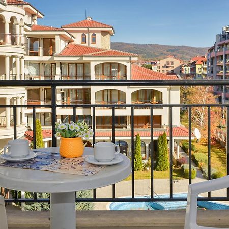 Chateau Del Mar Holiday Apartments Slântsjev Brjag Eksteriør bilde