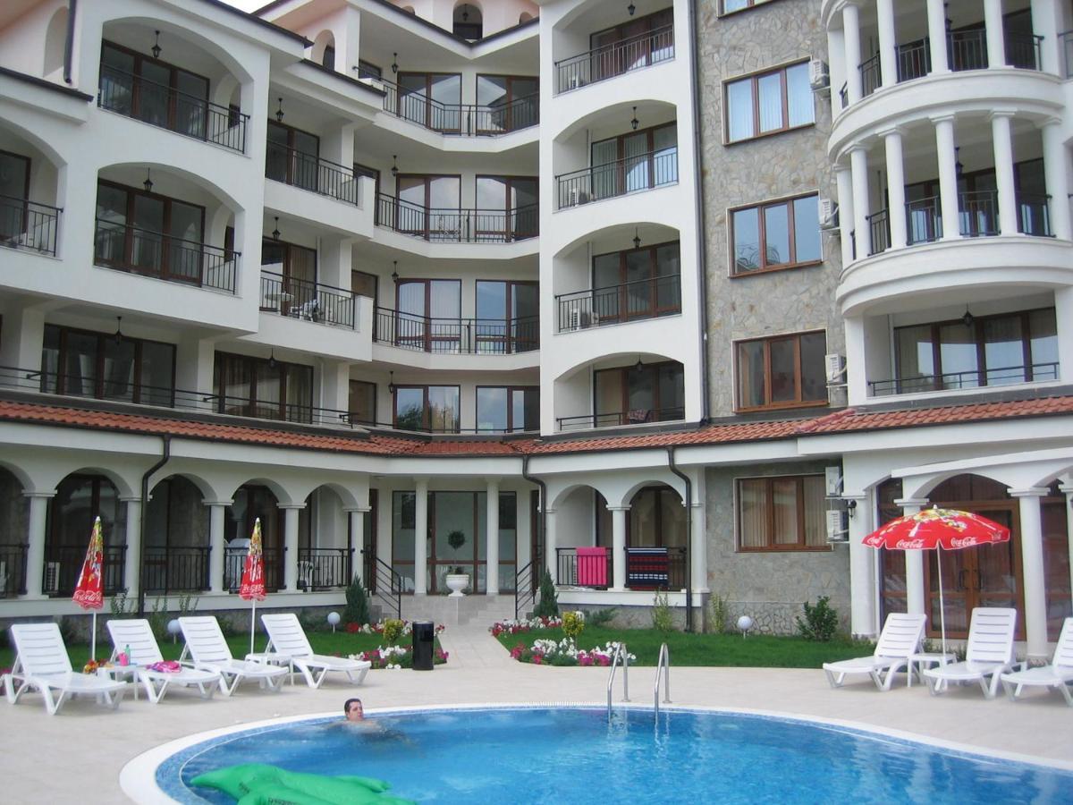 Chateau Del Mar Holiday Apartments Slântsjev Brjag Eksteriør bilde