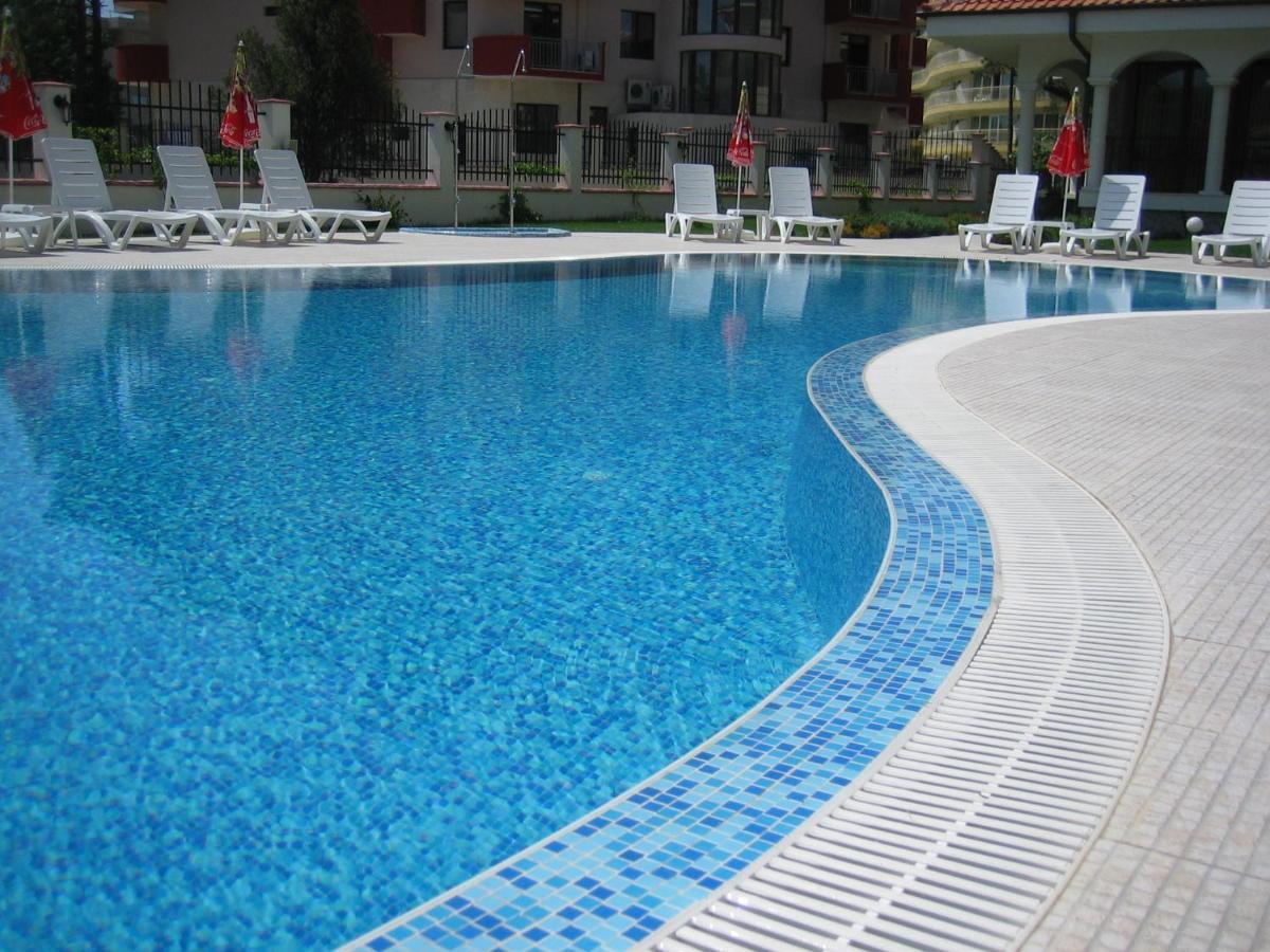 Chateau Del Mar Holiday Apartments Slântsjev Brjag Eksteriør bilde