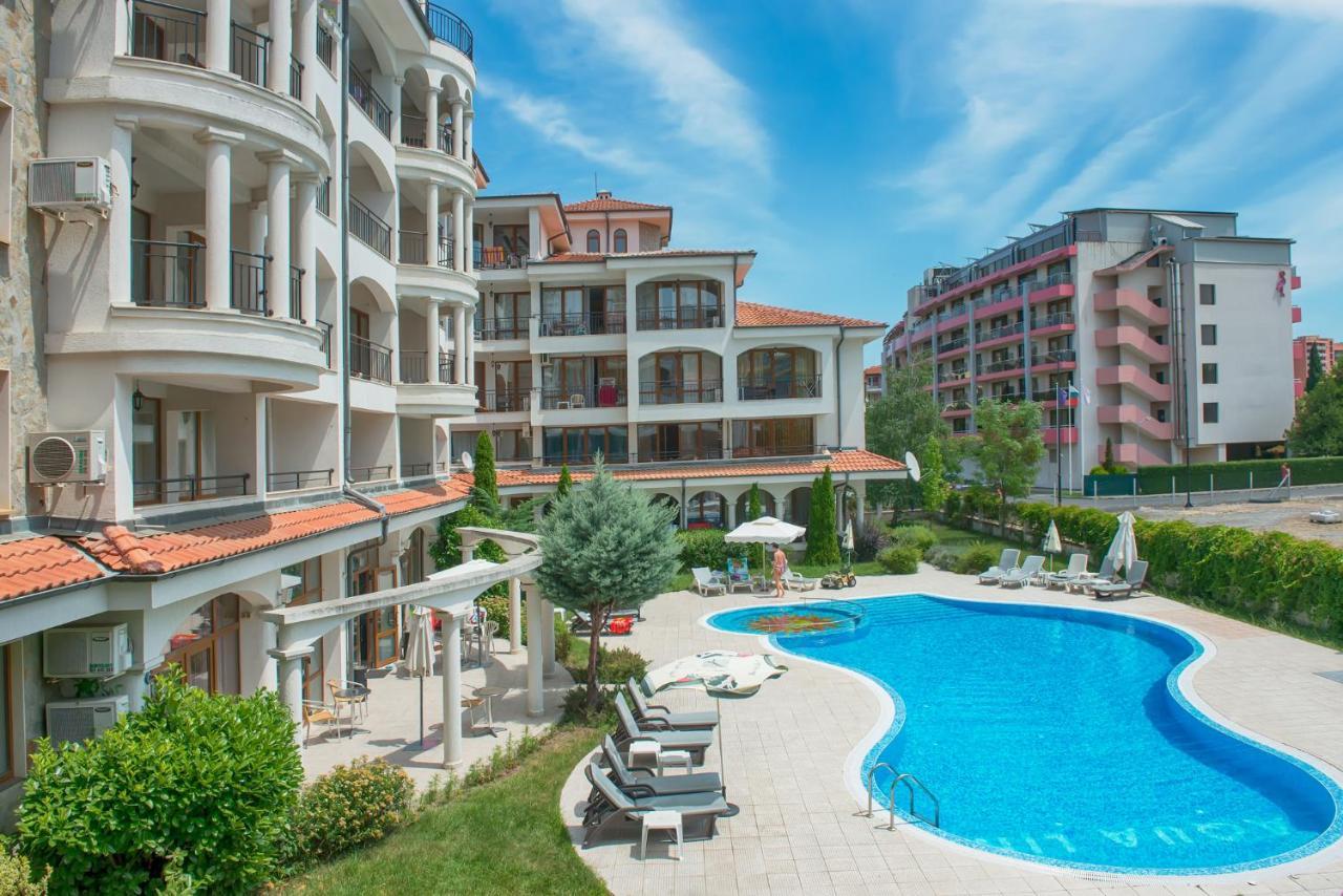 Chateau Del Mar Holiday Apartments Slântsjev Brjag Eksteriør bilde