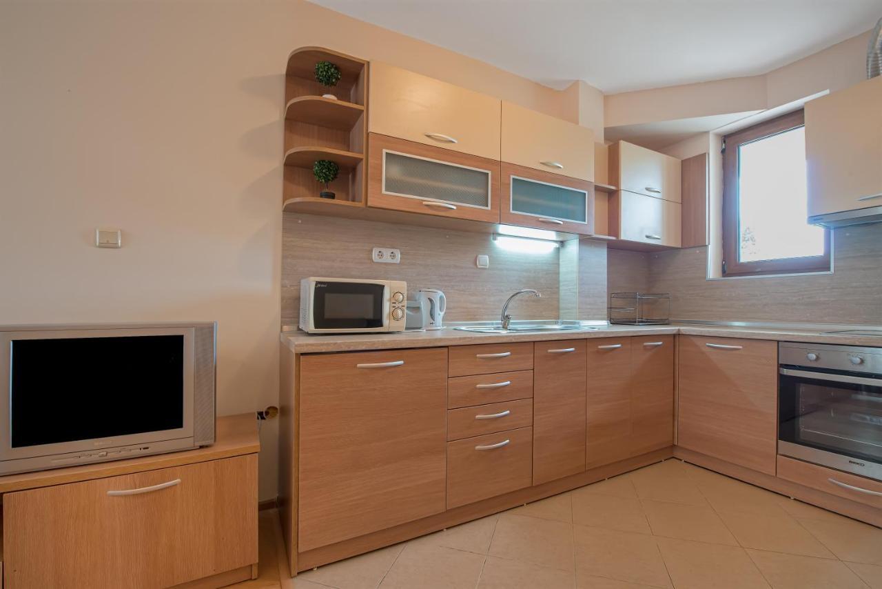 Chateau Del Mar Holiday Apartments Slântsjev Brjag Eksteriør bilde